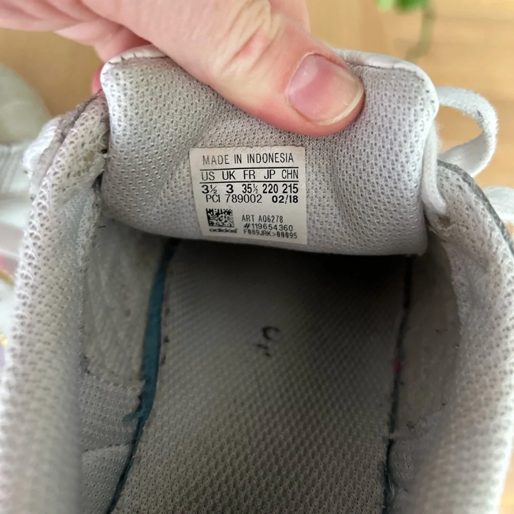 Adidas Superstar White Iridescent sneakers Sz 3 1/2 - Picture 5 of 7